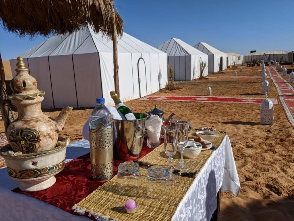 Merzouga Desert Luxury Camp المظهر الخارجي الصورة